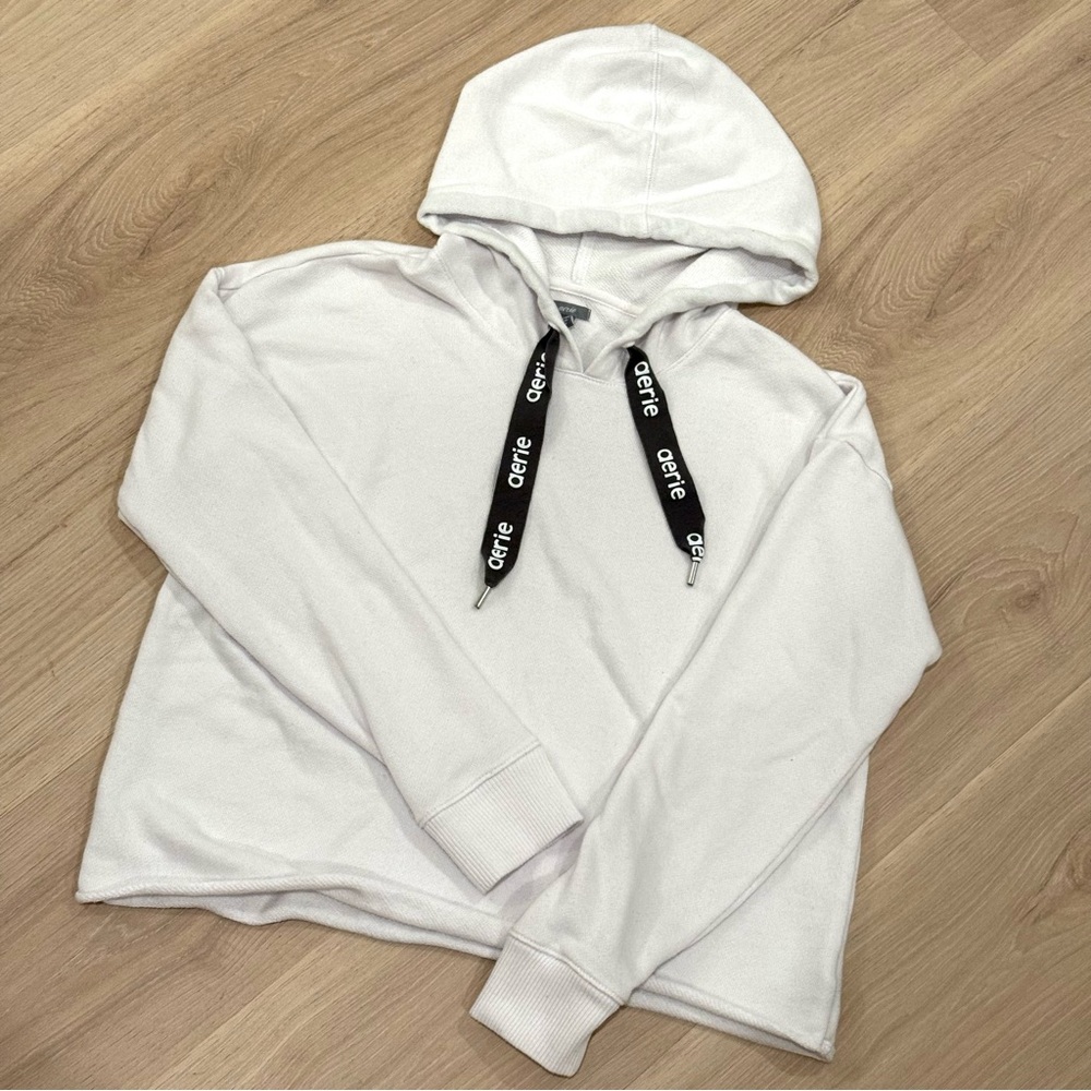 Aerie Women’s Down-To-Earth White Cropped Hoodie